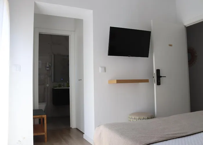 Curtido House Suits *